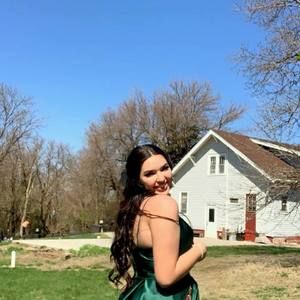 Meet your Posher, Emma